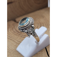 Echt zilveren Ring met Topaas maat 18